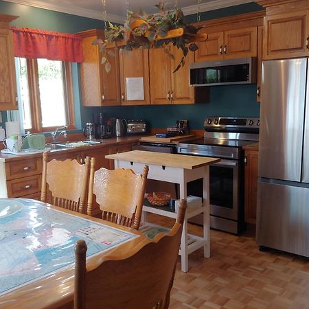 3 Bedrooms 3 Beds Near Metro -2 Parking Free Μόντρεαλ Εξωτερικό φωτογραφία