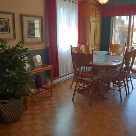 3 Bedrooms 3 Beds Near Metro -2 Parking Free Μόντρεαλ Εξωτερικό φωτογραφία