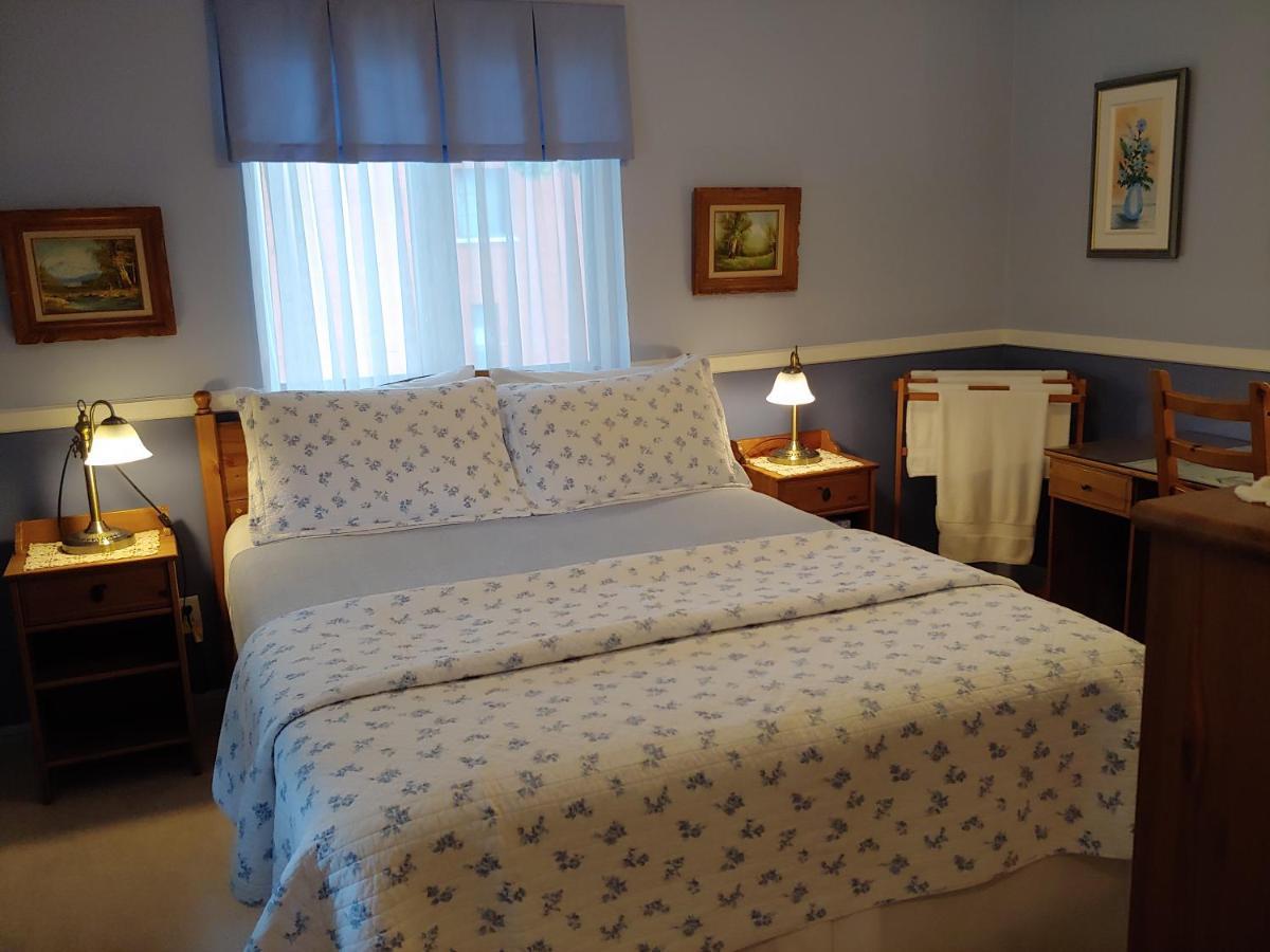 3 Bedrooms 3 Beds Near Metro -2 Parking Free Μόντρεαλ Εξωτερικό φωτογραφία