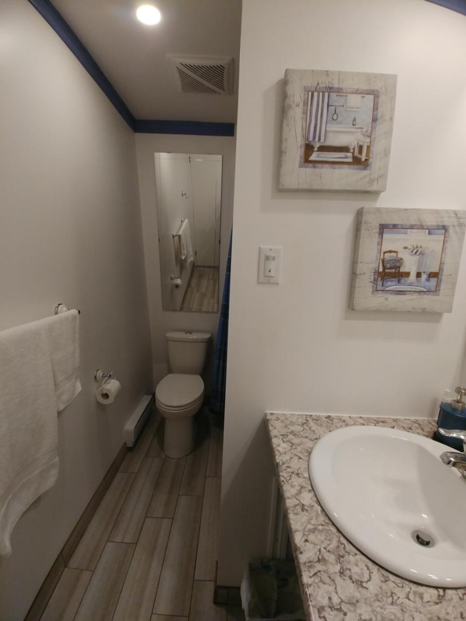 3 Bedrooms 3 Beds Near Metro -2 Parking Free Μόντρεαλ Εξωτερικό φωτογραφία